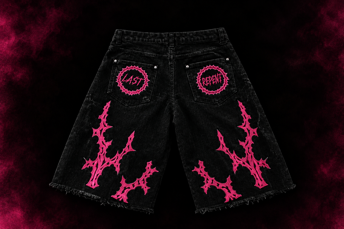 "ETERNAL THORNS" Oversized baggy Jorts