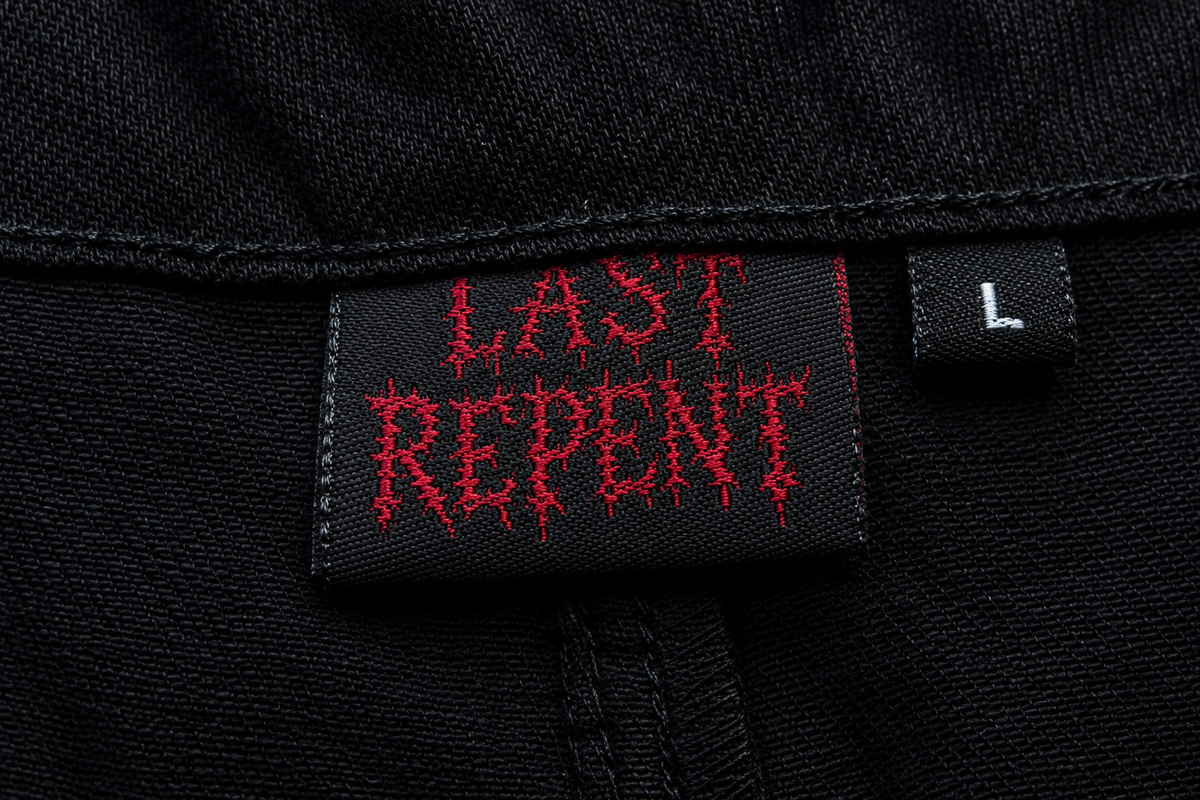 "FINAL REPENT" layered tee